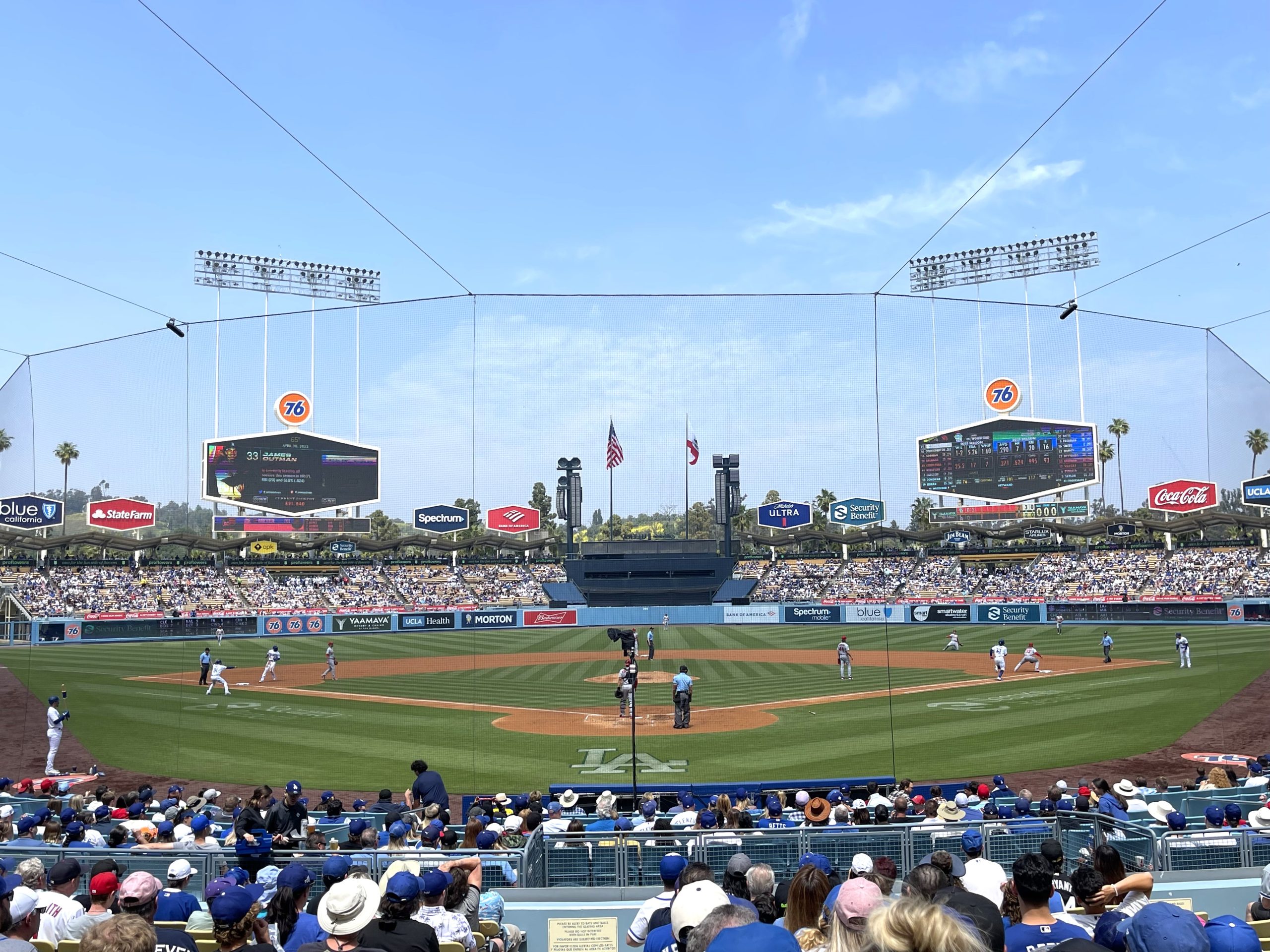 全国どこでも送料無料！ ドジャー・スタジアム スタジアム徹底解剖 - フィールド 記念グッズ