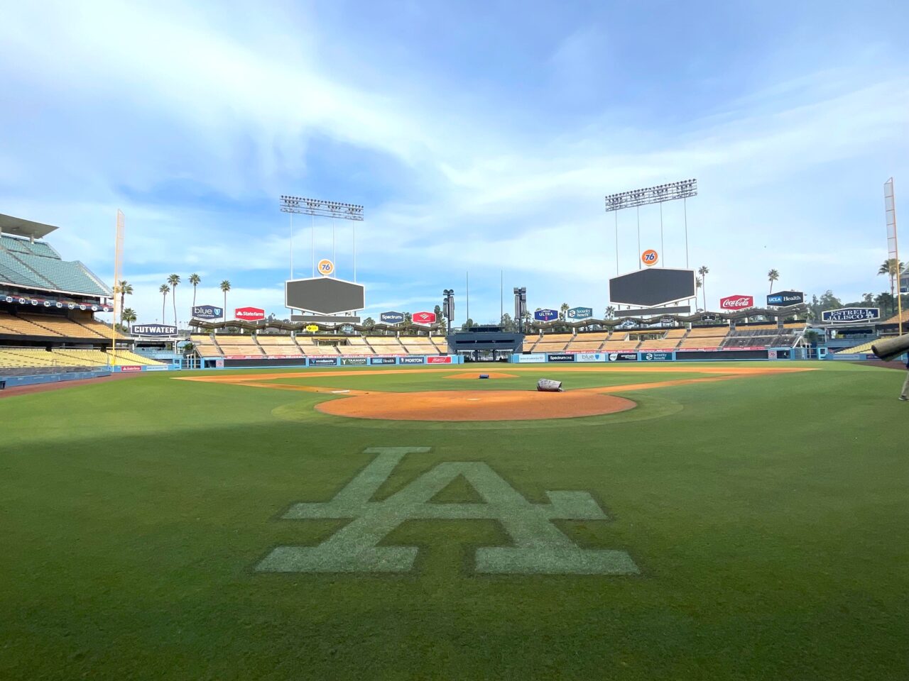 ドジャースタジアム　ツアー