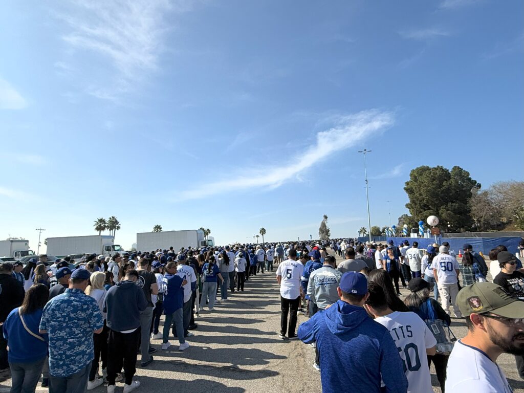 ドジャーフェスト　開門時